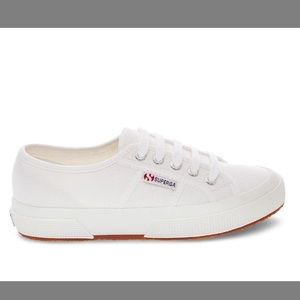 Superga 2750 Cotu Classic White tennis shoe